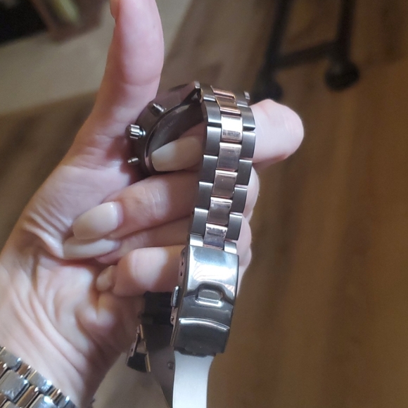 Brand new watch main image 4
